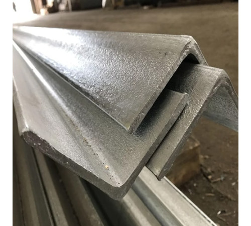 Оцинкованные уголки в Солигорске от Спецметаллстрой