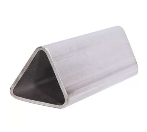 Треугольные трубы в Солигорске для строительства и металлоконструкций