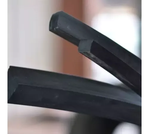 Резиновые уплотнительные прямоугольные шнуры в Солигорске